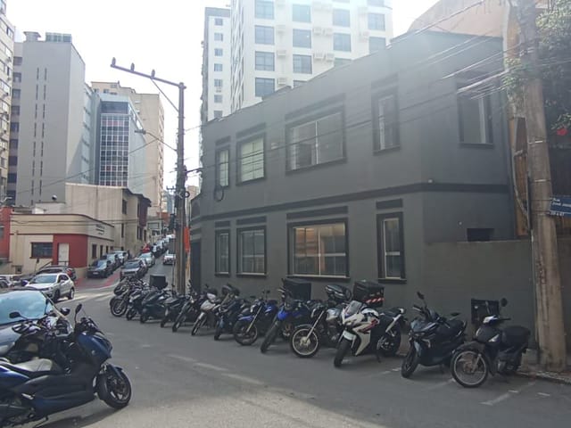 Casa com 120m², para alugar, no bairro Centro em Florianópolis