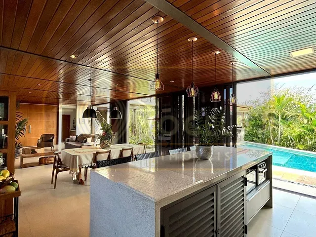 Casa 4 quartos e 5 banheiros, à venda, no bairro Chácara São José em Jaguariúna