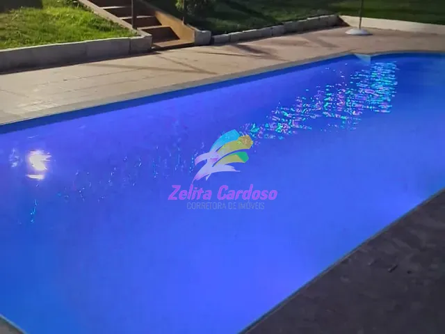 Casa com 2100m² 4 quartos e 5 banheiros, à venda, no bairro Condomínio Vale do Ouro em Ribeirão das Neves