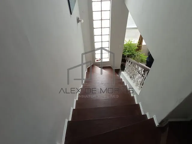 Casa com 150m² 5 quartos e 4 banheiros, à venda, no bairro Centro em Vitória