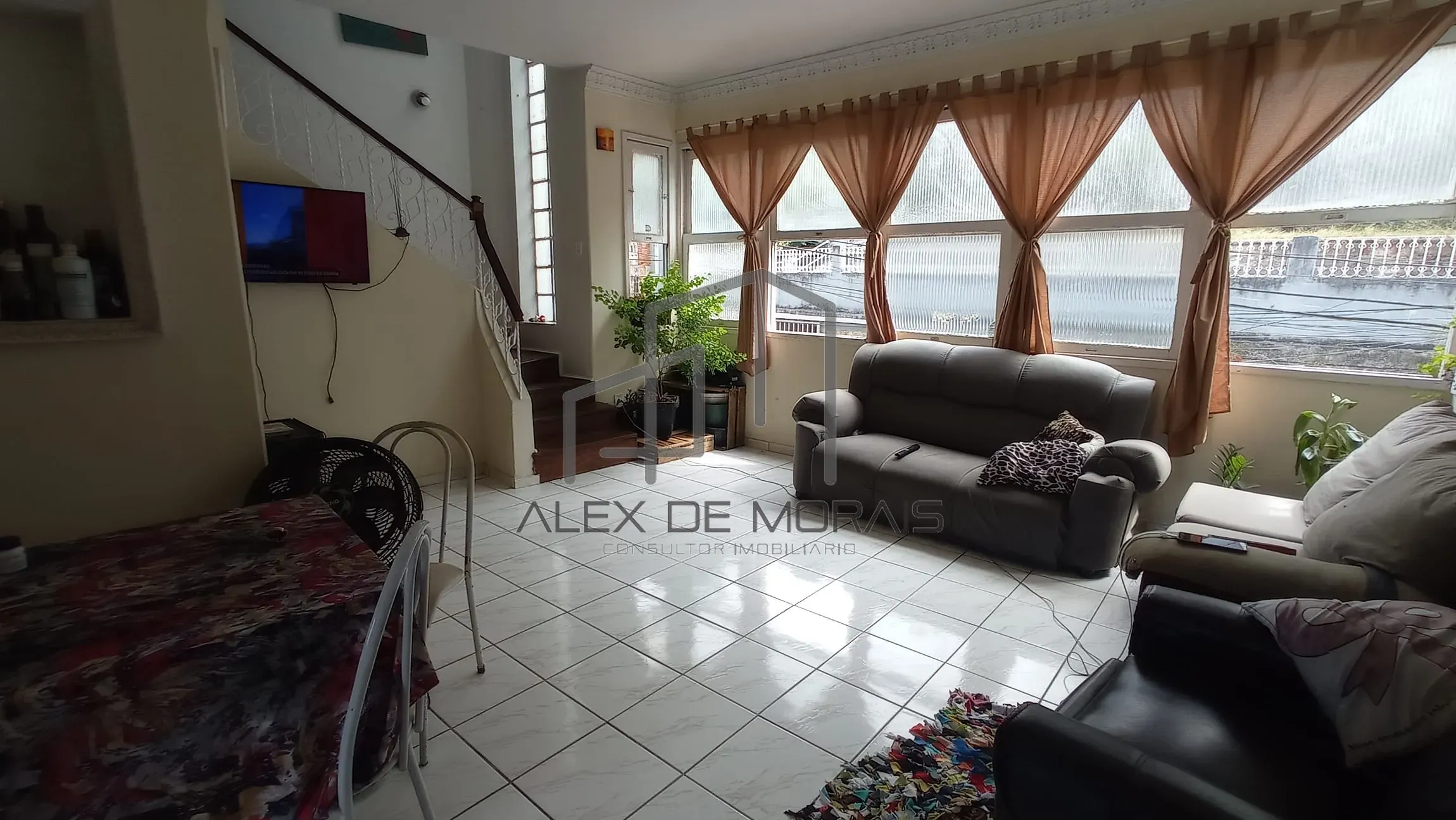 Casa, 5 quartos, 150 m² - Foto 1