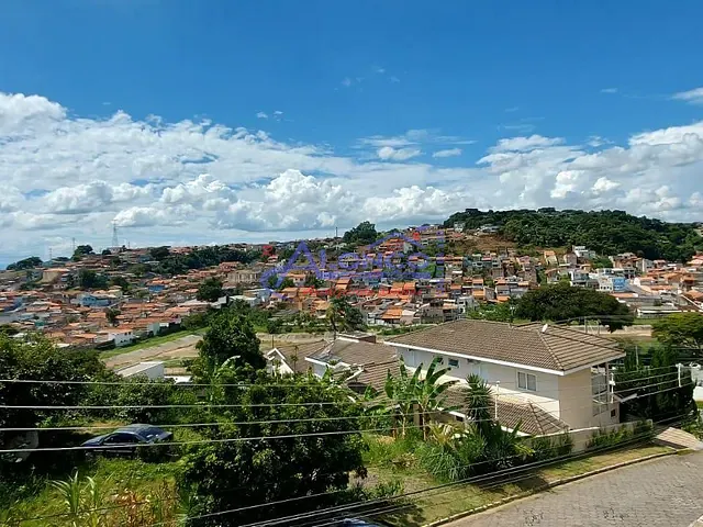 Casa com 500m² 5 quartos e 5 banheiros, à venda, no bairro Condomínio Jardim coleginho em Jacareí