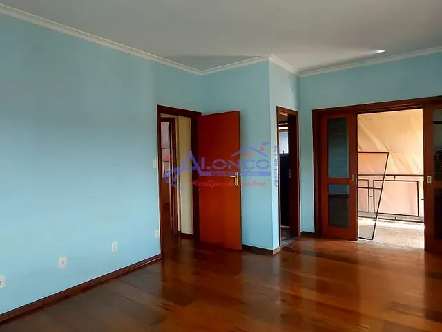 Casa com 500m² 5 quartos e 5 banheiros, à venda, no bairro Condomínio Jardim coleginho em Jacareí