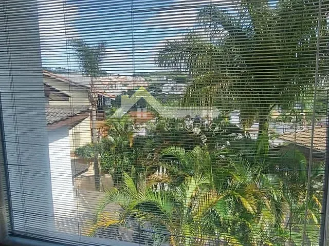 Casa com 350m² 4 quartos e 5 banheiros, à venda, no bairro Aruja 5 em Arujá