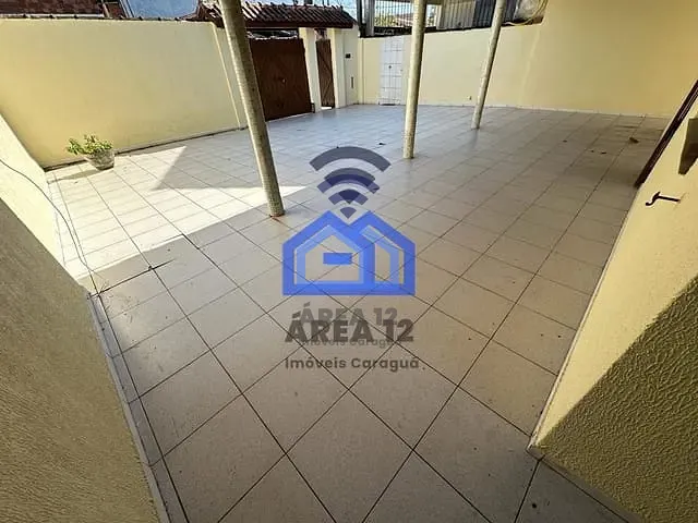 Casa com 330m² 3 quartos e 2 banheiros, à venda, no bairro Getuba em Caraguatatuba
