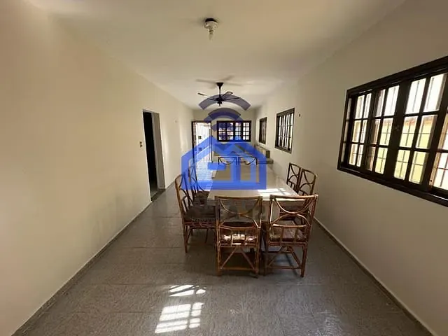 Casa com 330m² 3 quartos e 2 banheiros, à venda, no bairro Getuba em Caraguatatuba