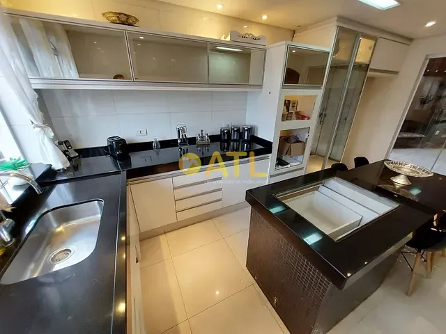 Casa com 520m² 3 quartos e 5 banheiros, à venda, no bairro Jardim Ouro Verde em Ourinhos