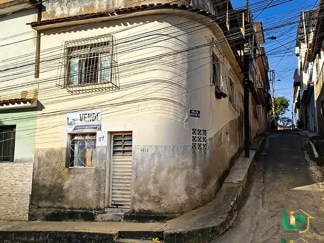 Casa 2 quartos e 1 banheiro, à venda, no bairro Barra em Muriaé