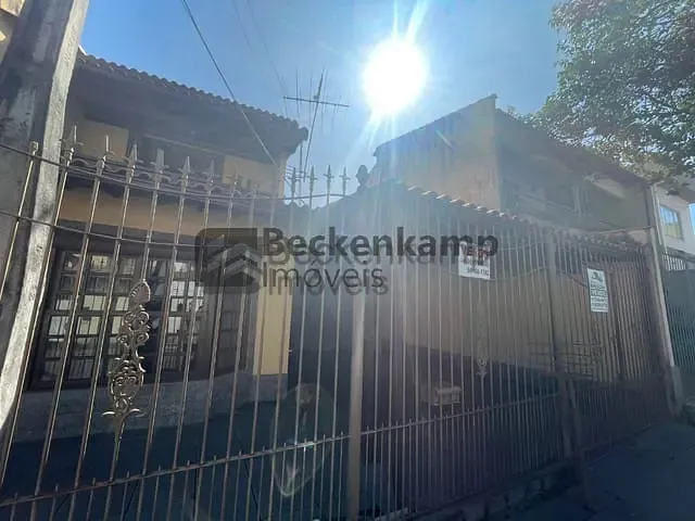 Casa com 150m² 4 quartos e 3 banheiros, à venda, no bairro Jardim Belvedere em Volta Redonda
