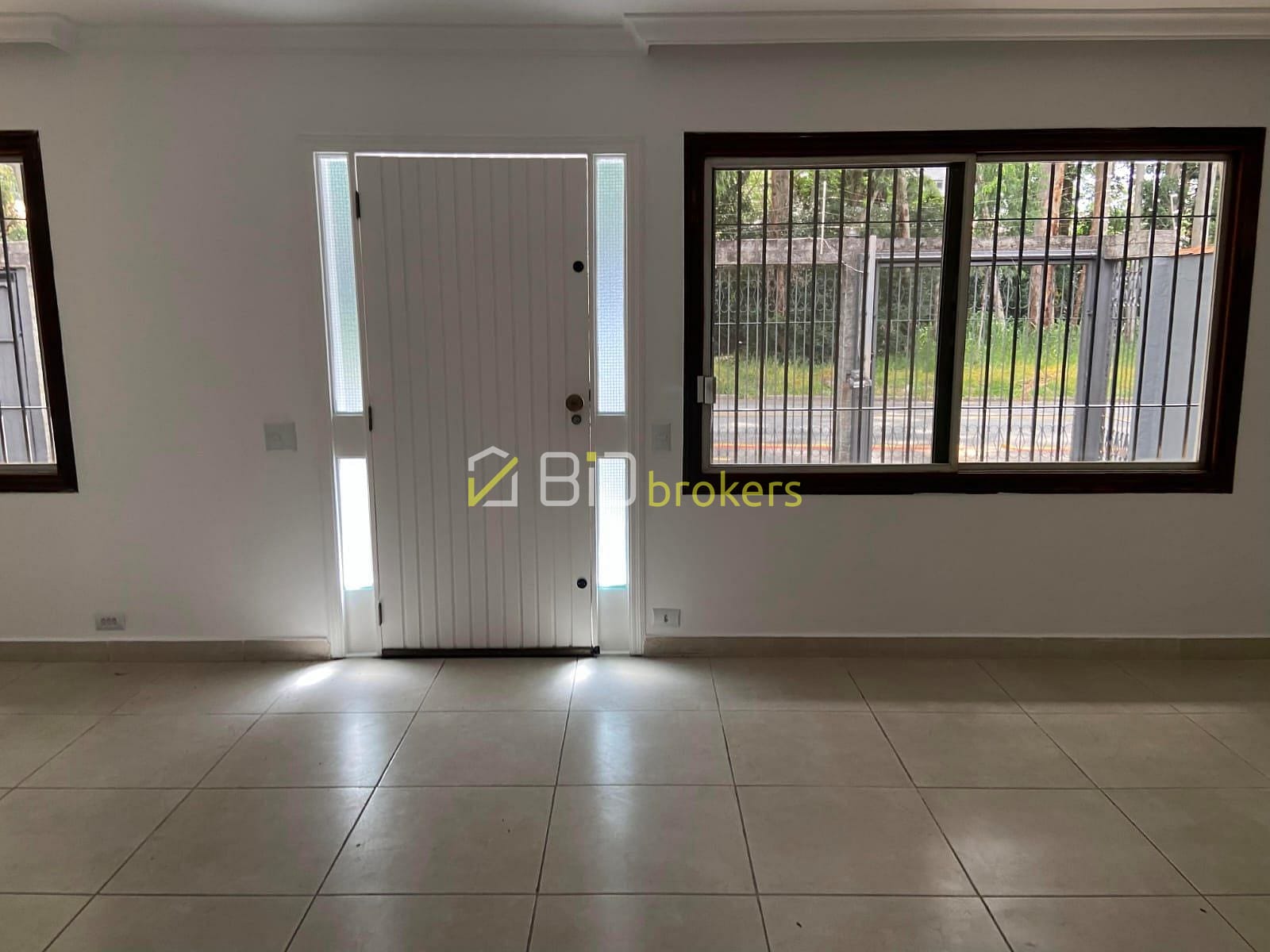 Casa, 4 quartos, 220 m² - Foto 2