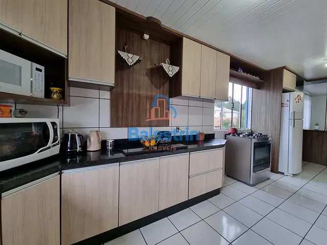 Casa 4 quartos e 2 banheiros, à venda, no bairro Vila Salete em Fraiburgo