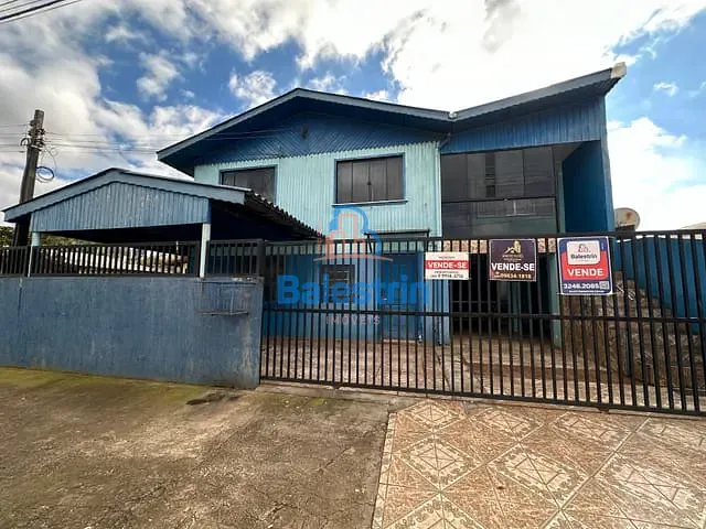 Casa 4 quartos e 2 banheiros, à venda, no bairro Vila Salete em Fraiburgo