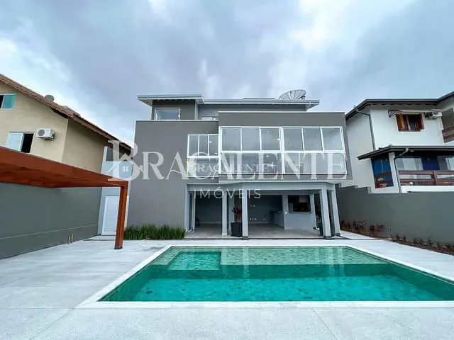 Casa com 600m², à venda, no bairro Bairro Buracão em VINHEDO