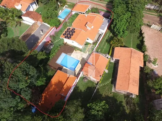 Casa com 1000m² 3 quartos e 4 banheiros, à venda, no bairro Corrupira em Jundiaí