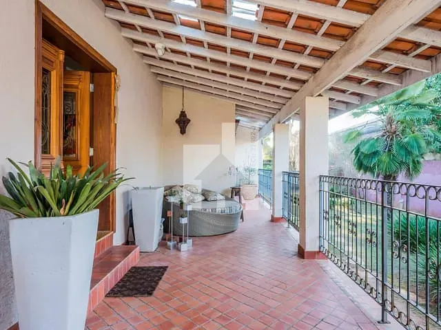 Casa com 1000m² 3 quartos e 4 banheiros, à venda, no bairro Corrupira em Jundiaí