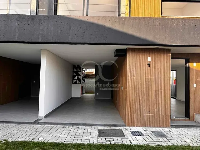 Casa com 158m² 3 quartos e 3 banheiros, à venda, no bairro Campeche em Florianópolis