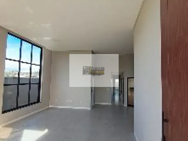 Casa 3 quartos e 4 banheiros, à venda, no bairro Nossa Senhora da Vitória em Ilhéus