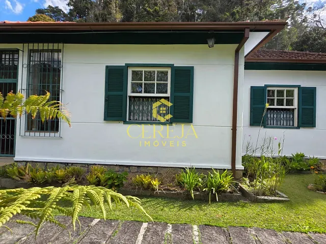 Casa com 3600m² 3 quartos e 4 banheiros, à venda, no bairro Mury em Nova Friburgo