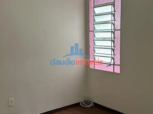 Casa 3 quartos e 2 banheiros, à venda, no bairro Jardim Amália em Volta Redonda
