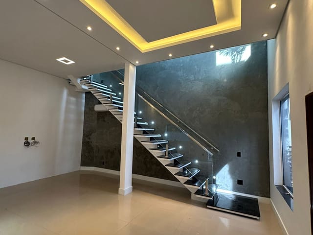 Casa 4 quartos e 1 banheiro, à venda, no bairro Cidade Parquelandia em Mogi das Cruzes