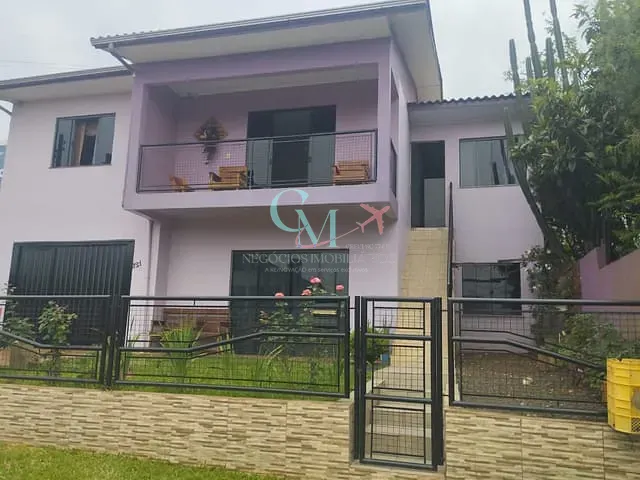 Casa com 420m² 5 quartos e 3 banheiros, à venda, no bairro Nossa Senhora de Lurdes em Xanxerê