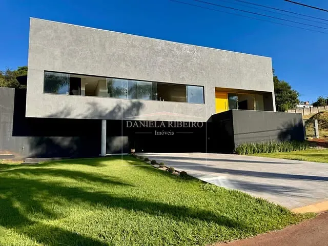 Casa com 1350m² 4 quartos e 5 banheiros, à venda, no bairro Jardim Ana Eliza em Cambé