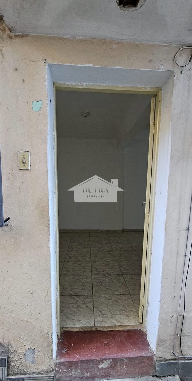 Casa para alugar com 2 quartos, 90m² - Foto 3
