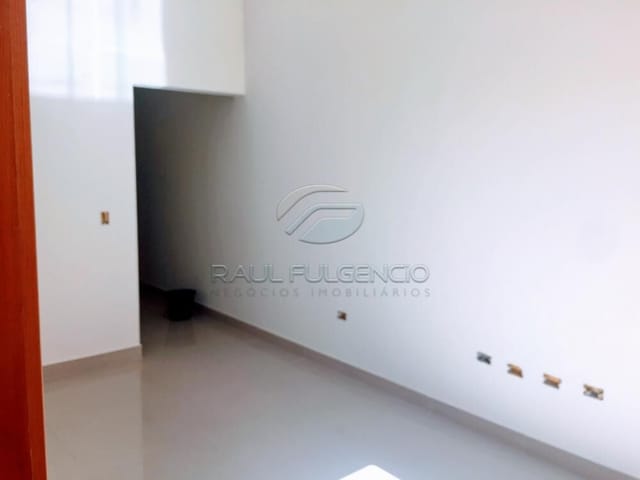 Casa com 125m² 3 quartos e 2 banheiros, à venda, no bairro Residencial José B Almeida em Londrina