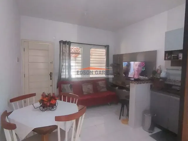 Casa 2 quartos e 1 banheiro, à venda, no bairro Jardim Eucalíptos em Sorocaba