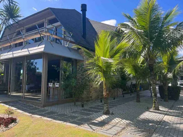 Casa 8 quartos e 11 banheiros, à venda, no bairro Cachoeira do Bom Jesus em Florianópolis