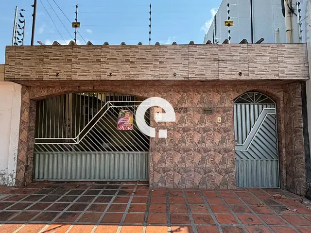 Casa 3 quartos e 2 banheiros, à venda, no bairro Caranazal em Santarém