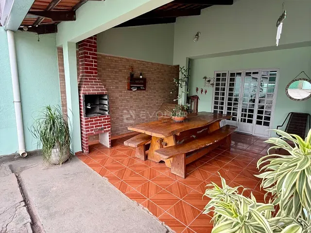 Casa com 420m² 3 quartos e 2 banheiros, à venda, no bairro Ipiranga em Goiânia