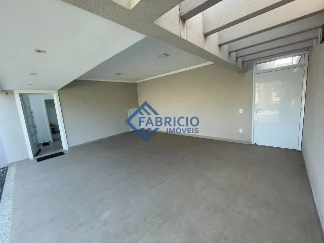 Casa com 375m² 3 quartos e 3 banheiros, à venda, no bairro Fazenda Santana em Valinhos