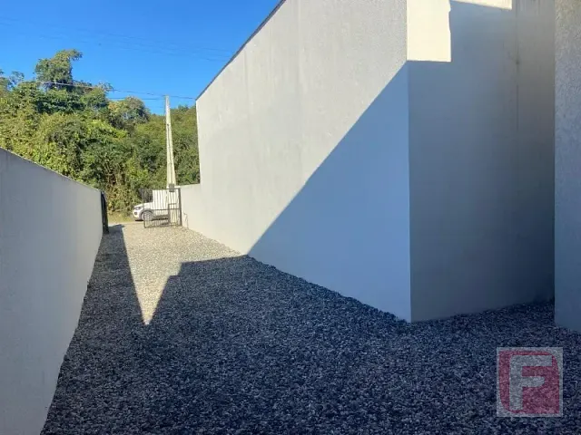 Casa 2 quartos e 2 banheiros, à venda, no bairro São José em Itapoá