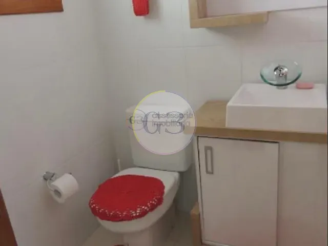 Casa 2 quartos e 1 banheiro, à venda, no bairro Três Vendas em Pelotas