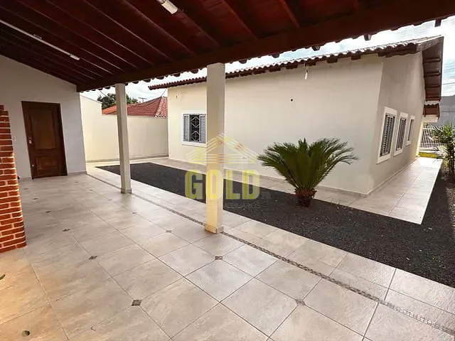 Casa com 300m² 3 quartos e 3 banheiros, à venda, no bairro Jardim Portal de Itamaracá em Londrina