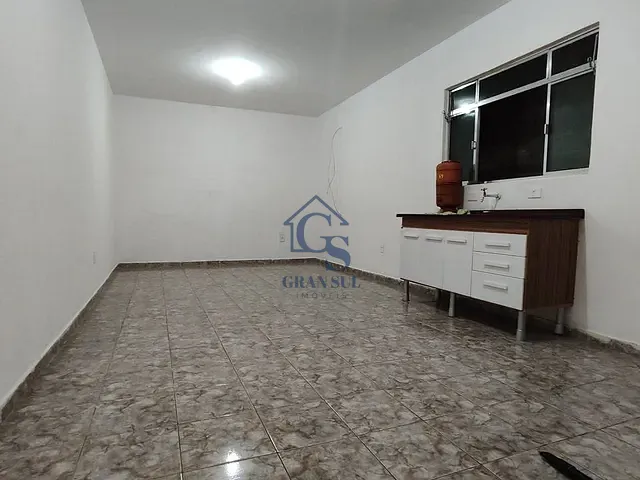 Casa com 150m² 4 quartos e 2 banheiros, à venda, no bairro Balneário São José em São Paulo