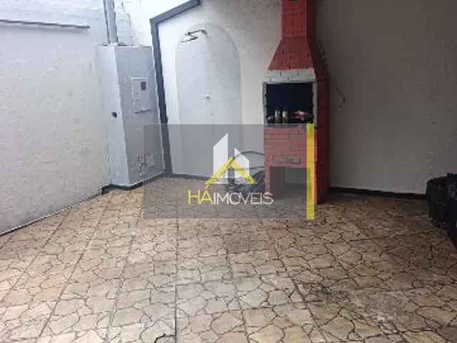 Casa com 75m² 2 quartos e 1 banheiro, para alugar, no bairro Castelo em Belo Horizonte