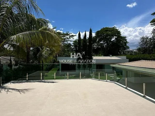 Casa com 3000m² 5 quartos e 8 banheiros, à venda, no bairro Residencial Aldeia do Vale em Goiânia