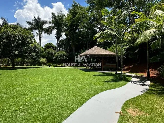 Casa com 3000m² 5 quartos e 8 banheiros, à venda, no bairro Residencial Aldeia do Vale em Goiânia