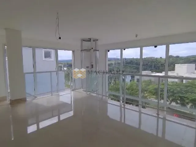 Casa com 470m² 4 quartos e 5 banheiros, à venda, no bairro Alphaville em Santana de Parnaíba