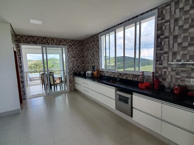 Casa com 800m² 7 quartos e 8 banheiros, à venda, no bairro Monte Alegre em Vinhedo