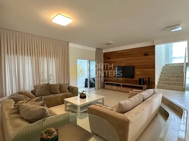 Casa com 533m² 3 quartos e 4 banheiros, à venda, no bairro Cacupé em Florianópolis