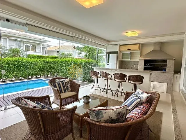 Casa com 533m² 3 quartos e 4 banheiros, à venda, no bairro Cacupé em Florianópolis