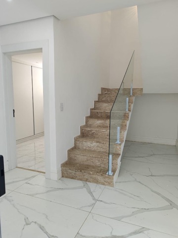 Casa 5 quartos e 7 banheiros, à venda ou para alugar, no bairro Cidade Tamboré em Santana de Parnaíba