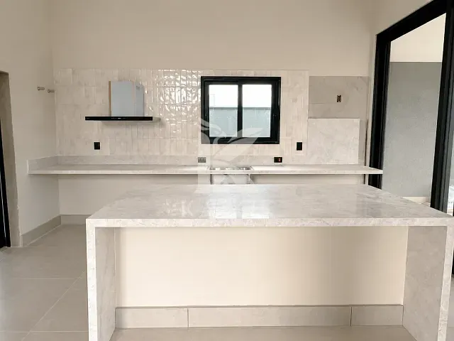 Casa com 345m² 3 quartos e 5 banheiros, à venda, no bairro Parque Brasil 500 em Paulínia