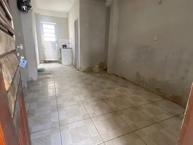 Casa 1 quarto e 1 banheiro, para alugar, no bairro Damas em Fortaleza