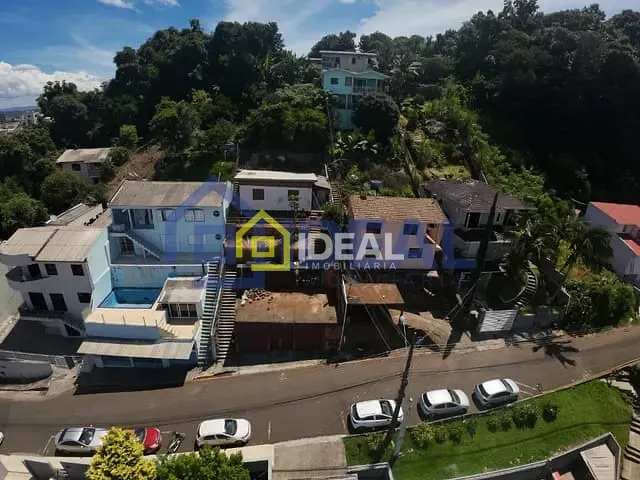 Casa 2 quartos e 1 banheiro, à venda, no bairro Centro em Concórdia