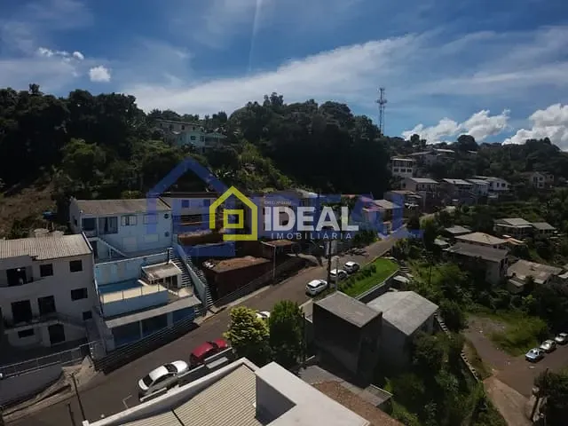 Casa 2 quartos e 1 banheiro, à venda, no bairro Centro em Concórdia