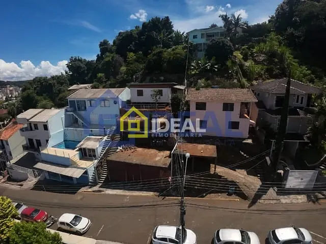 Casa 2 quartos e 1 banheiro, à venda, no bairro Centro em Concórdia
